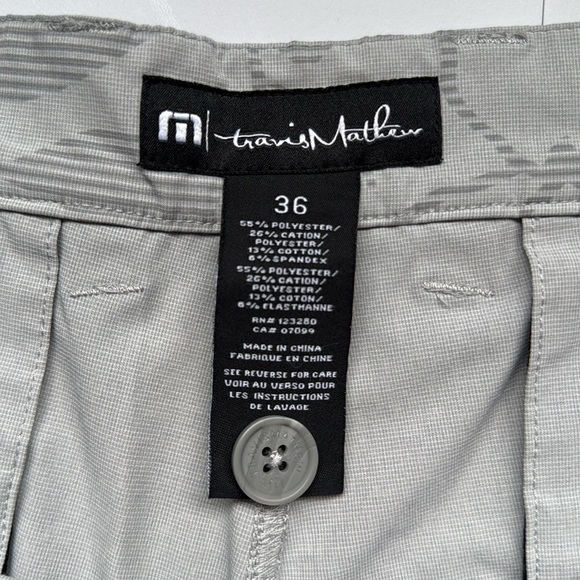 Travis Mathew Gray Flat Front Shorts Classic Casual Design - Picture 3 of 7
